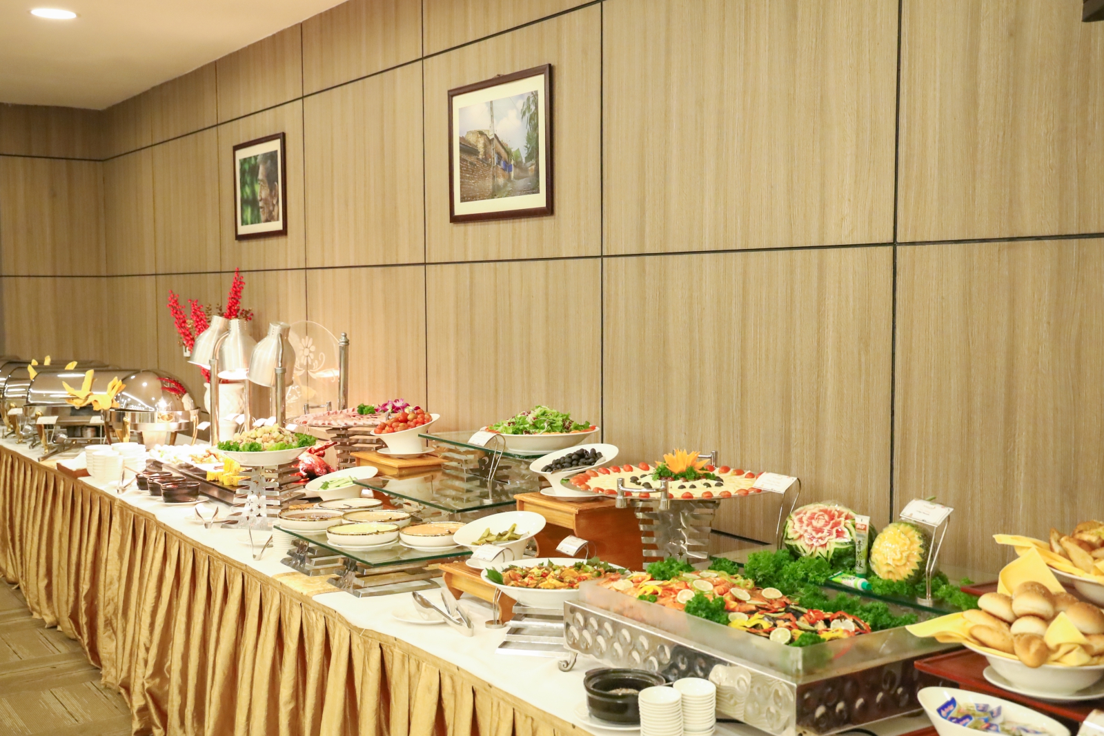 Trải nghiệm buffet hải sản phong phú tại không gian riêng tư của The Nalod Da Nang