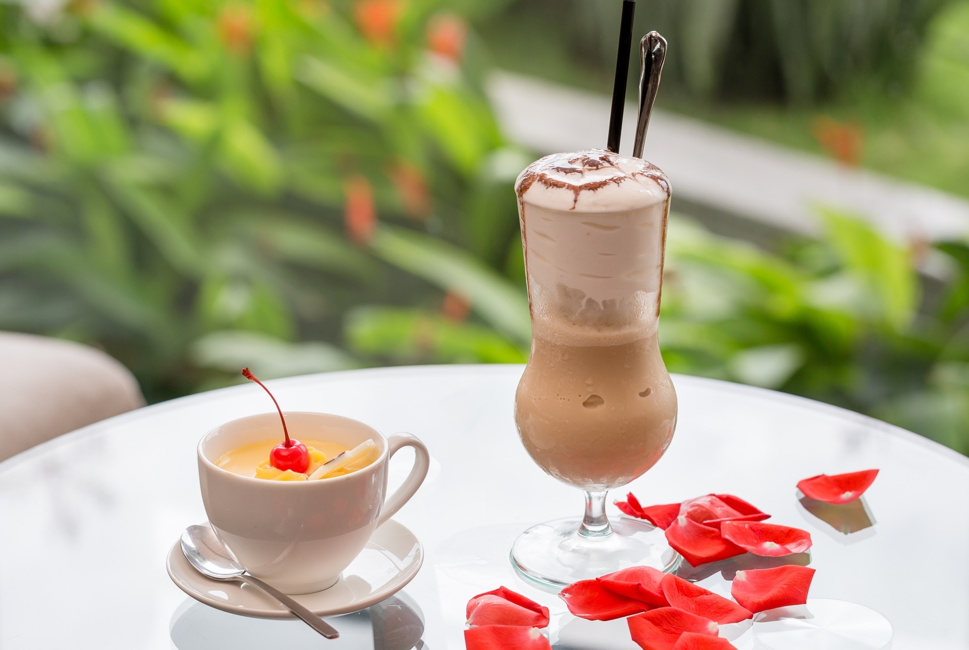 Bài viết giới thiệu về nhà hàng Lobby lounge