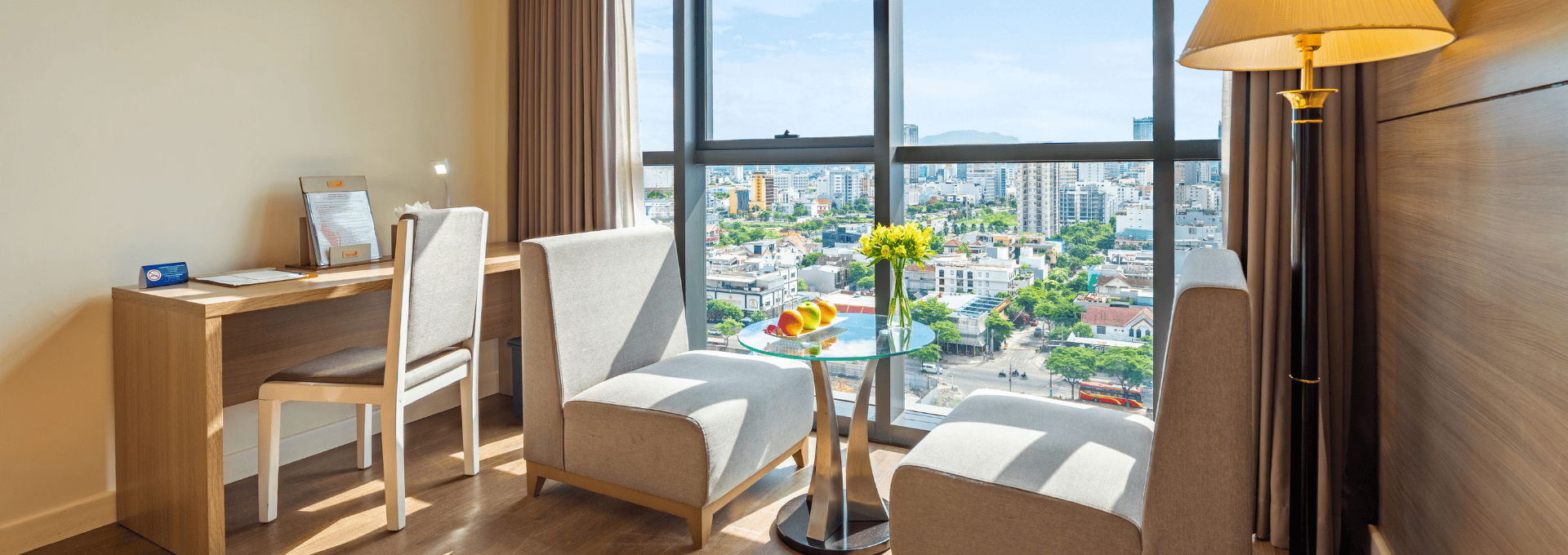 Deluxe City Room