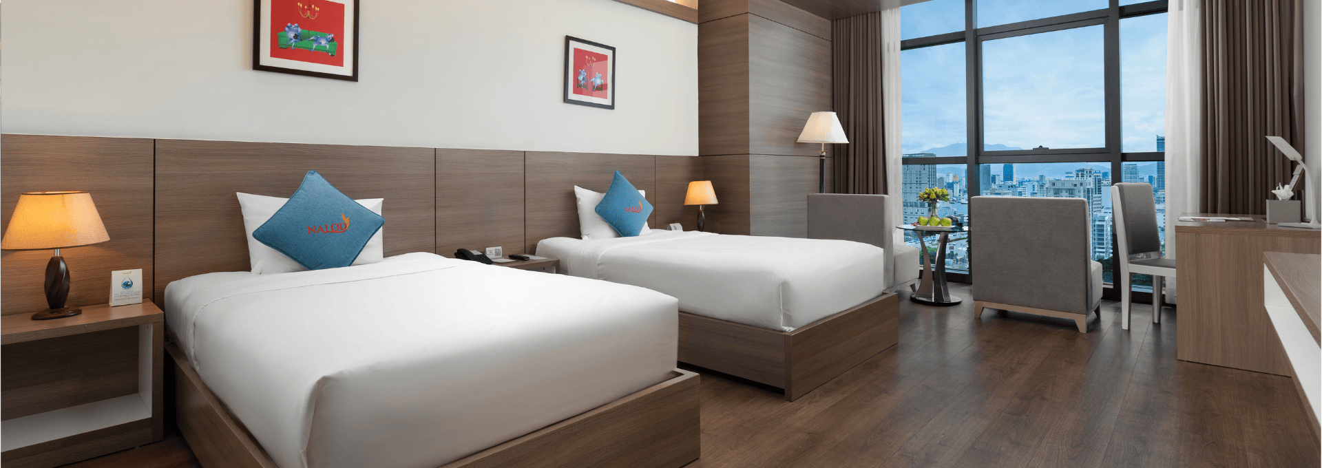 Premier City Room