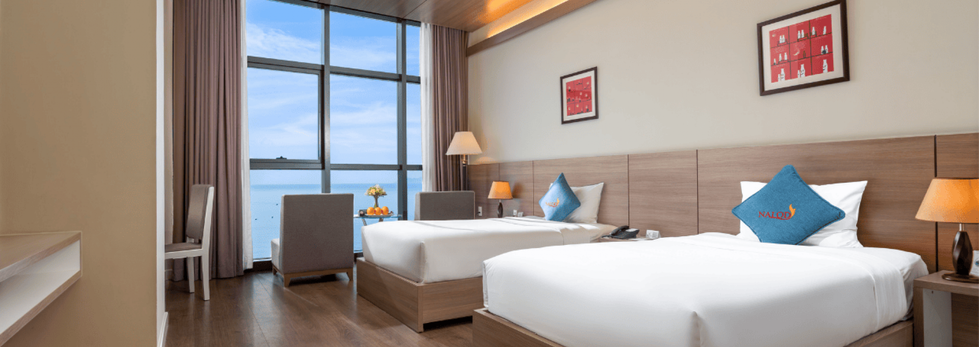 SUPERIOR OCEAN ROOM