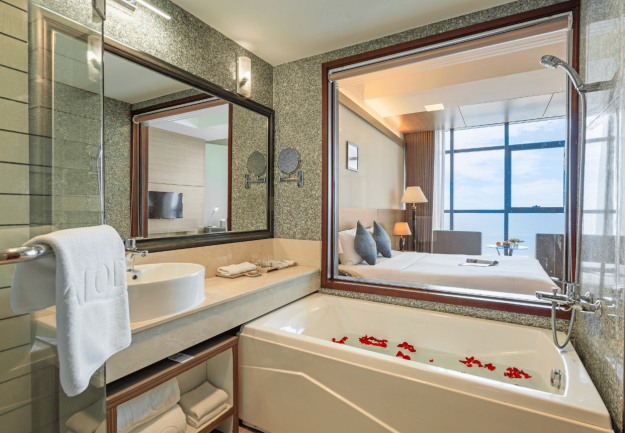 Premier Ocean Room