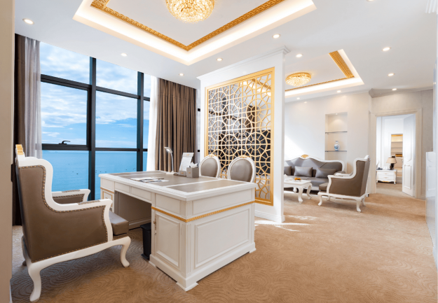 PRESIDENT SUITE