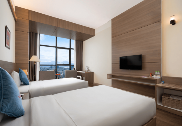 SUPERIOR CITY ROOM