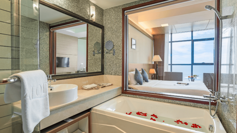 Premier Ocean Room