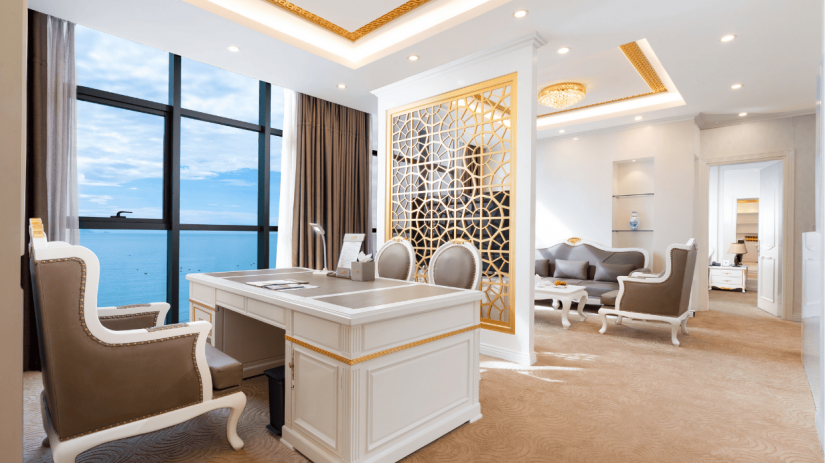 PRESIDENT SUITE