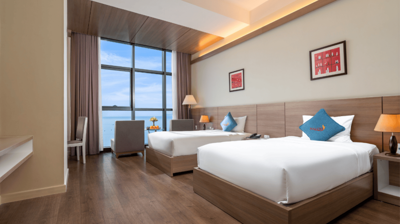 SUPERIOR OCEAN ROOM